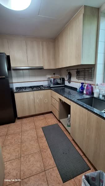 Guilin View, 20 Bukit Batok Street 52, 3 Bedrooms, 1,259 sqft, Condominium For Rent, by Aw Hui Koon, 500115862 - Kitchen - PropertyGuru.com.sg
