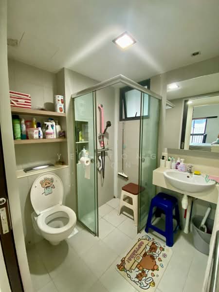 Pinnacle @ Duxton, 1F Cantonment Road, 3 Bedrooms, 1,152 sqft, HDB Flat For Sale, by Yeo Tong Boon, 500115871 - Bathroom - PropertyGuru.com.sg