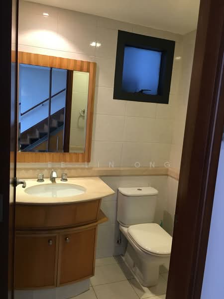 River Place, 60 Havelock Road, 3 Bedrooms, 2,302 sqft, Condominium For Rent, by Ee Lin Ong, 500115872 - Bathroom - PropertyGuru.com.sg