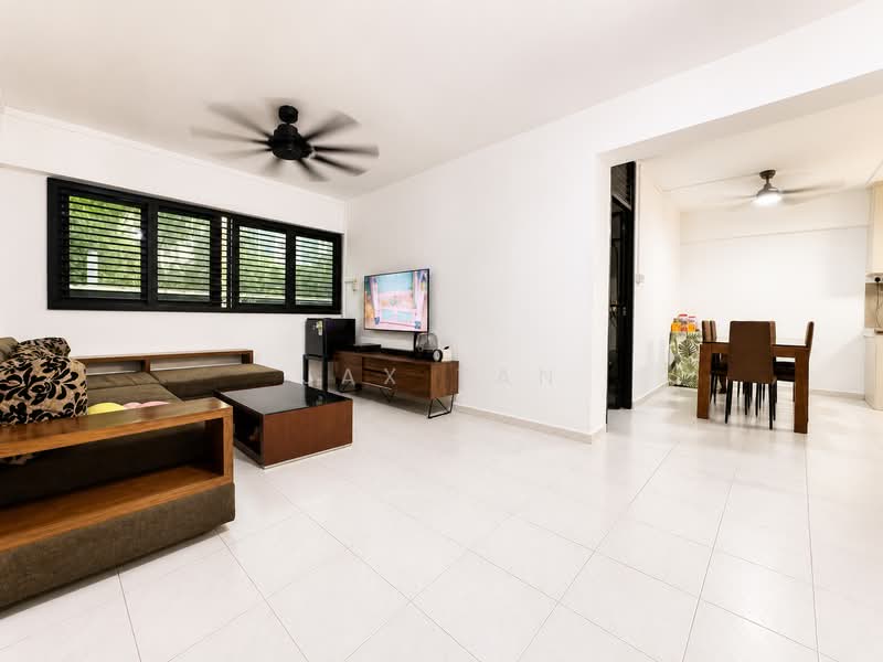 239 Choa Chu Kang Central, 239 Choa Chu Kang Central, 3 Bedrooms, 1,227 sqft, HDB Flat For Sale, by Jax Tan, 500115891 - Living Room - PropertyGuru.com.sg