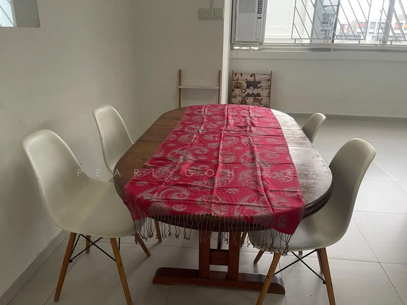 945 Tampines Avenue 4, 945 Tampines Avenue 4, 4 Bedrooms, 1,365 sqft, HDB Flat For Rent, by Pearl Goh 吴素菁, 500115892 - Dining Room - PropertyGuru.com.sg