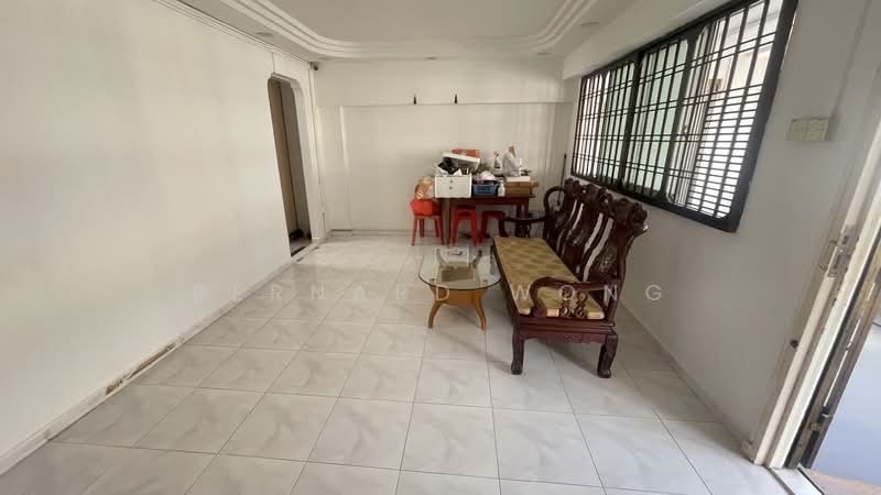 634 Yishun Street 61, 634 Yishun Street 61, 3 Bedrooms, 904 sqft, HDB Flat For Rent, by Bernard Wong, 500115895 - Living Room - PropertyGuru.com.sg