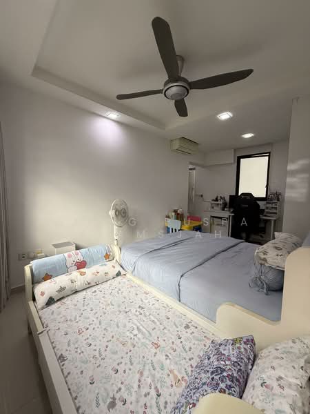 546C Segar Road, 546C Segar Road, 3 Bedrooms, 1,206 sqft, HDB Flat For Sale, by Oling Puspa Alamsjah, 500115897 - Bedroom - PropertyGuru.com.sg