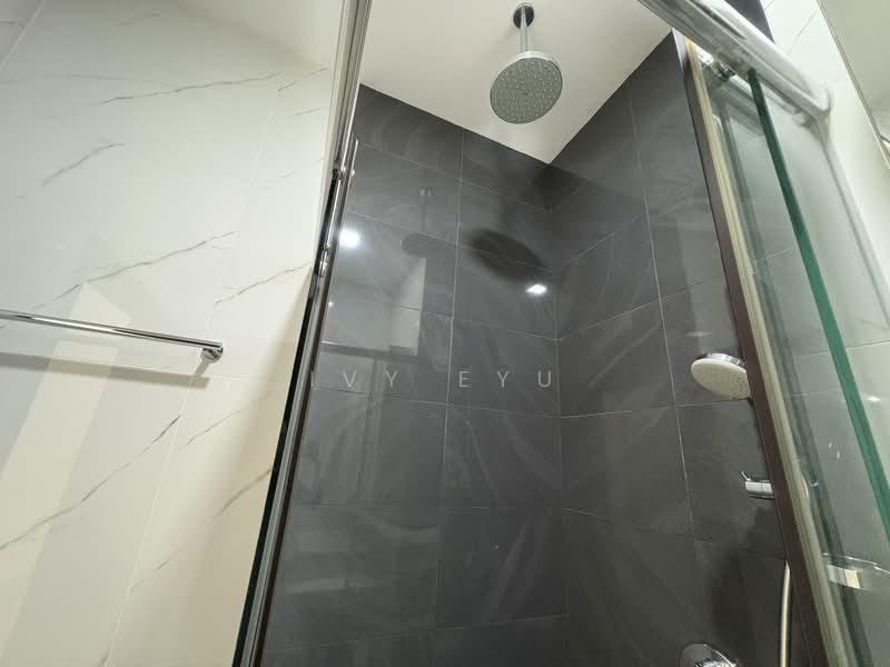 Urban Vista, 10 Tanah Merah Kechil Link, 3 Bedrooms, 850 sqft, Condominium For Rent, by Ivy Eyu, 500115904 - Bathroom - PropertyGuru.com.sg