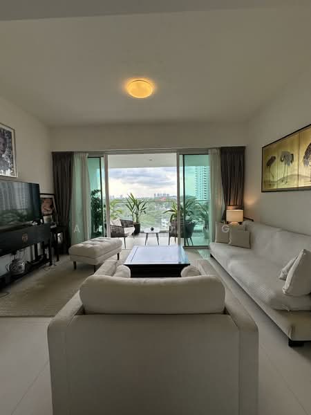 Nathan Suites, 21 Nathan Road, 3 Bedrooms, 1,800 sqft, Condominium For Rent, by Alfred Ng, 500115913 - Living Room - PropertyGuru.com.sg