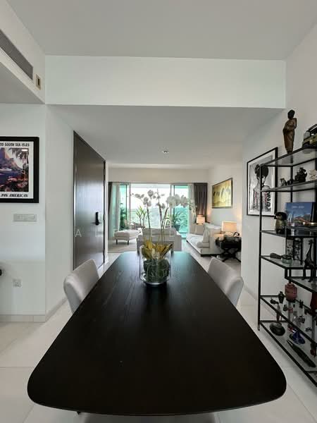 Nathan Suites, 21 Nathan Road, 3 Bedrooms, 1,800 sqft, Condominium For Rent, by Alfred Ng, 500115913 - Living Room - PropertyGuru.com.sg