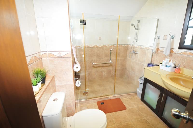 Springwell Mansions, 19-21C Jalan Haji Salam, 3 Bedrooms, 3,208 sqft, Apartment For Sale, by Lye Ai Ling 赖爱玲, 500115930 - Bathroom - PropertyGuru.com.sg