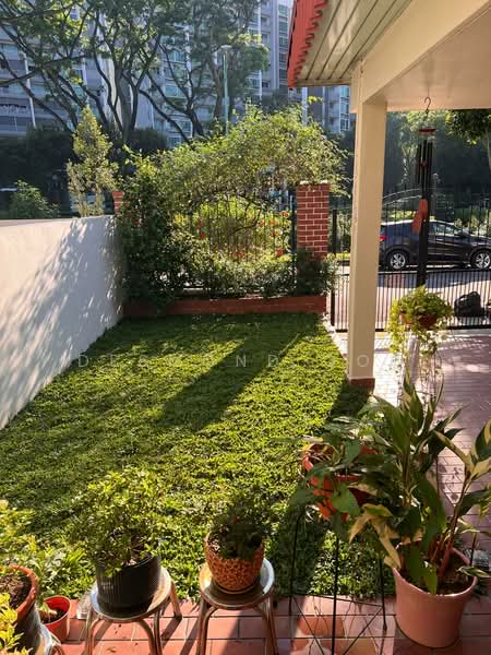 West Coast Charming House, Renovated, LH 999 years, West  Coast Green / West Coast Park / West Coast Place / West Coast Ave, 4 Bedrooms, 3,500 sqft, Corner Terrace For Sale, by Desmond Goh, 500115944 - Garden - PropertyGuru.com.sg