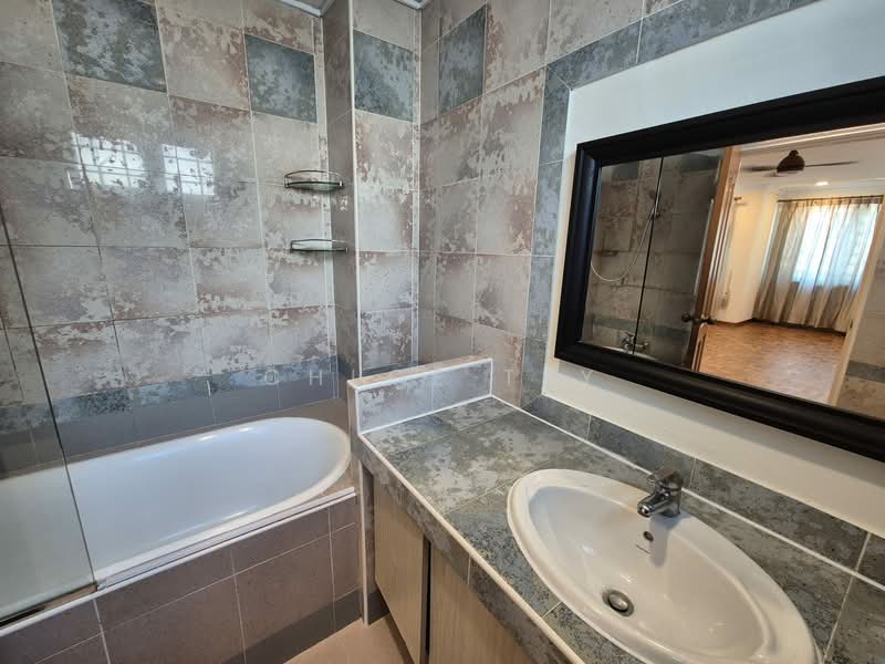 Dunman lane, , 5 Bedrooms, 3,400 sqft, Semi-Detached House For Rent, by Chloe Tey, 500115975 - PropertyGuru.com.sg