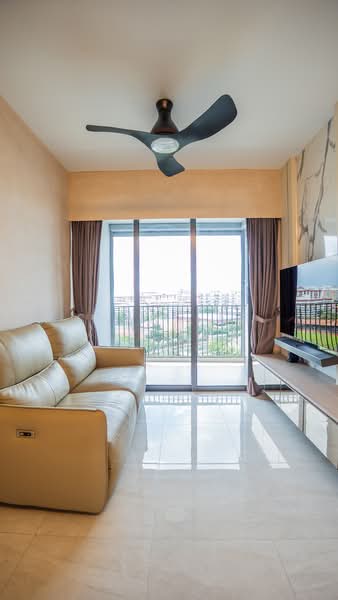 The Florence Residences, 81 Hougang Avenue 2, 1 Bedroom, 527 sqft, Condominium For Sale, by Sean Lee, 500115979 - Living Room - PropertyGuru.com.sg