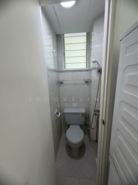 Tanjong Ria Condominium, 121 Tanjong Rhu Road, 3 Bedrooms, 1,378 sqft, Condominium For Sale, by Jacqueline Lim, 500116002 - Bathroom - PropertyGuru.com.sg