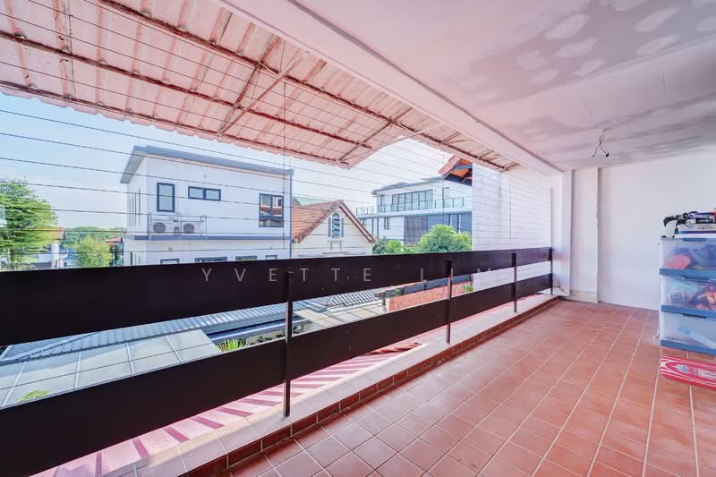 Pasir Ris Beach Park, Pasir Ris Avenue, 4 Bedrooms, 2,922 sqft, Terraced House For Sale, by Yvette Lim, 500116005 - Balcony - PropertyGuru.com.sg