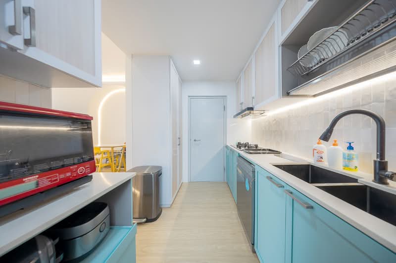 CityLife @ Tampines, 57 Tampines Central 7, 4 Bedrooms, 1,378 sqft, Executive Condominium For Sale, by Aaron Yeo, 500116008 - Kitchen - PropertyGuru.com.sg