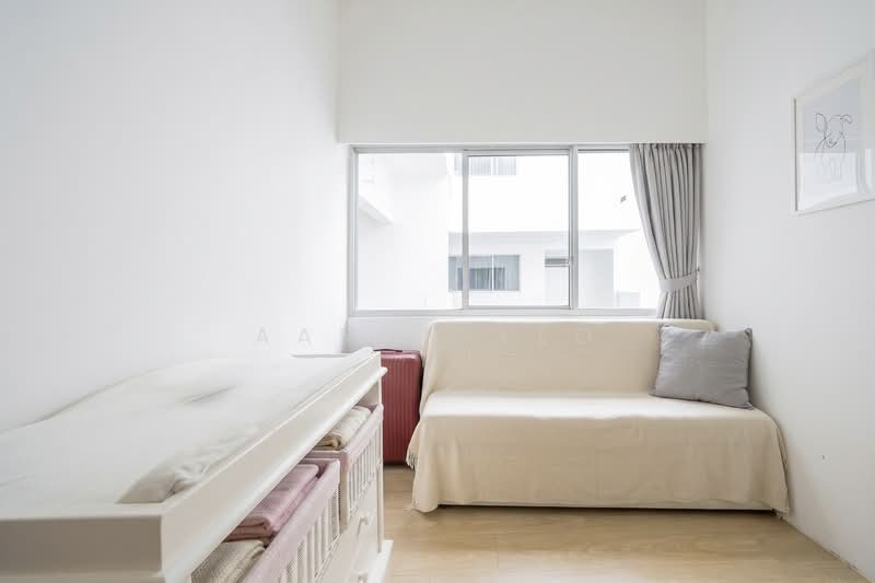 CityLife @ Tampines, 57 Tampines Central 7, 4 Bedrooms, 1,378 sqft, Executive Condominium For Sale, by Aaron Yeo, 500116008 - Bedroom - PropertyGuru.com.sg