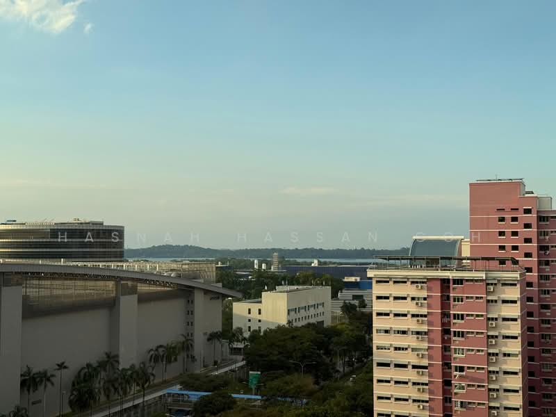 759 Pasir Ris Street 71, 759 Pasir Ris Street 71, 3 Bedrooms, 1,141 sqft, HDB Flat For Sale, by Hasnah Hassan Goh, 500116012 - Exterior - PropertyGuru.com.sg