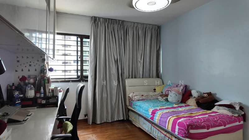 414 Commonwealth Avenue West, 414 Commonwealth Avenue West, 4 Bedrooms, 1,345 sqft, HDB Flat For Sale, by Tan Hui Shan, 500116023 - Bedroom - PropertyGuru.com.sg