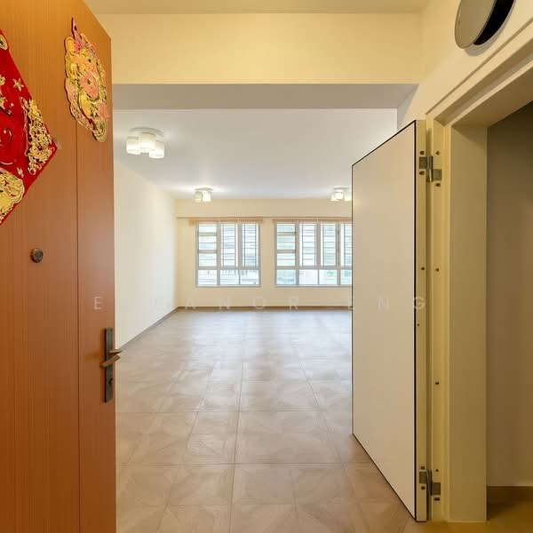 231B Sumang Lane, 231B Sumang Lane, 3 Bedrooms, 1,216 sqft, HDB Flat For Sale, by Eleanor Eng, 500116027 - Entrance - PropertyGuru.com.sg