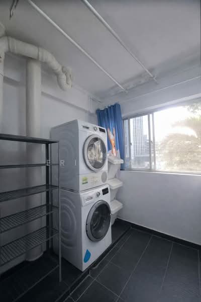 351 Woodlands Avenue 1, 351 Woodlands Avenue 1, 4 Bedrooms, 1,302 sqft, HDB Flat For Sale, by Eric Tay, 500116032 - Interior - PropertyGuru.com.sg