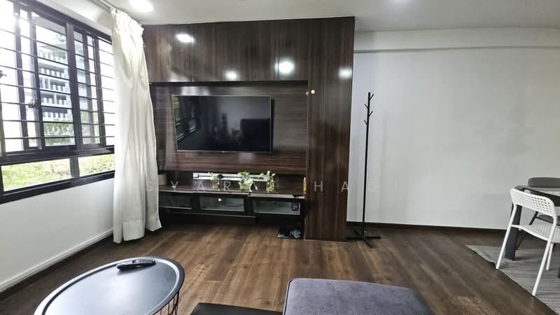 258A Punggol Field, 258A Punggol Field, 3 Bedrooms, 1,001 sqft, HDB Flat For Sale, by Syarif Hadi, 500116045 - Living Room - PropertyGuru.com.sg