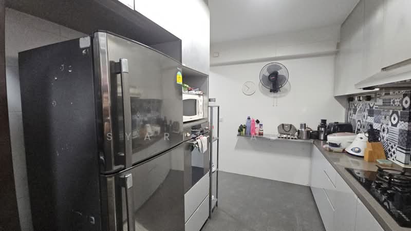 258A Punggol Field, 258A Punggol Field, 3 Bedrooms, 1,001 sqft, HDB Flat For Sale, by Syarif Hadi, 500116045 - Kitchen - PropertyGuru.com.sg