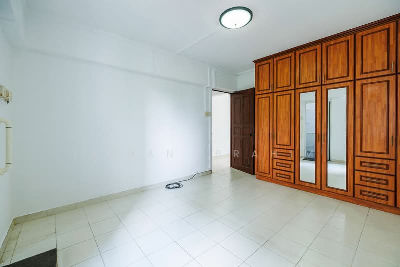 209 Bukit Batok Street 21, 209 Bukit Batok Street 21, 3 Bedrooms, 1,119 sqft, HDB Flat For Sale, by Farhan Ibrahim, 500116047 - PropertyGuru.com.sg