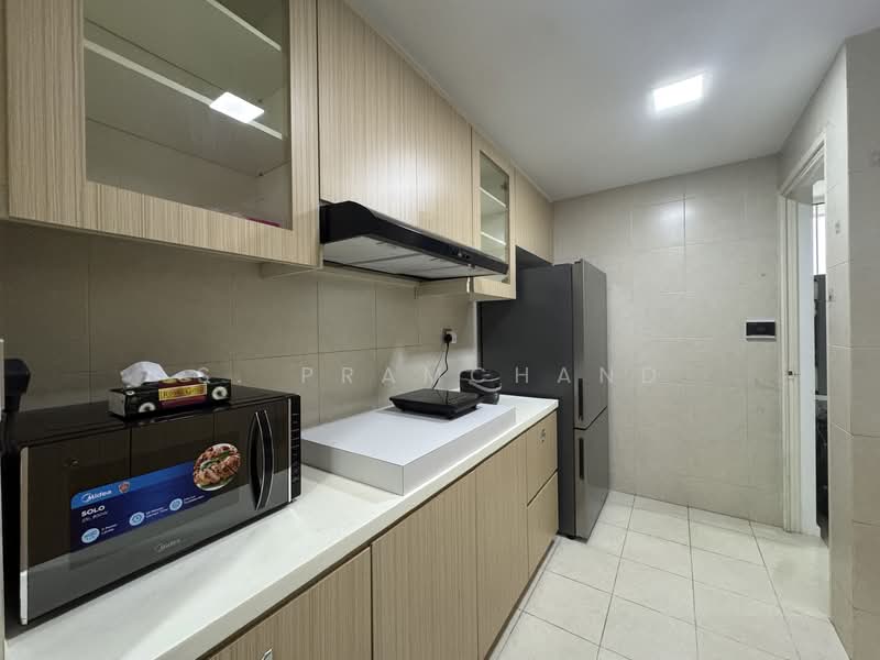 Whitewater, 23 Pasir Ris Street 72, Room Rental, 900 sqft, Executive Condominium For Rent, by S. Pramchand, 500116080 - Kitchen - PropertyGuru.com.sg