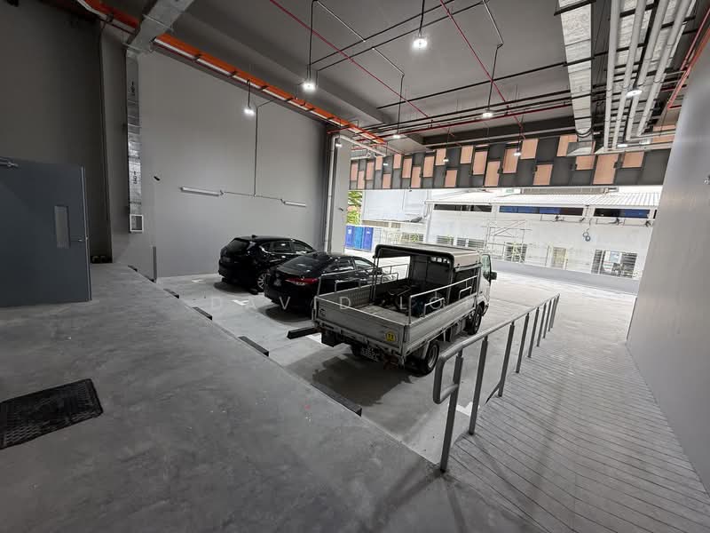 Space 18, 18 Lorong Ampas, 1,787 sqft, Light Industrial (B1) For Sale, by David Loh, 500116086 - Loading bay - CommercialGuru.com.sg