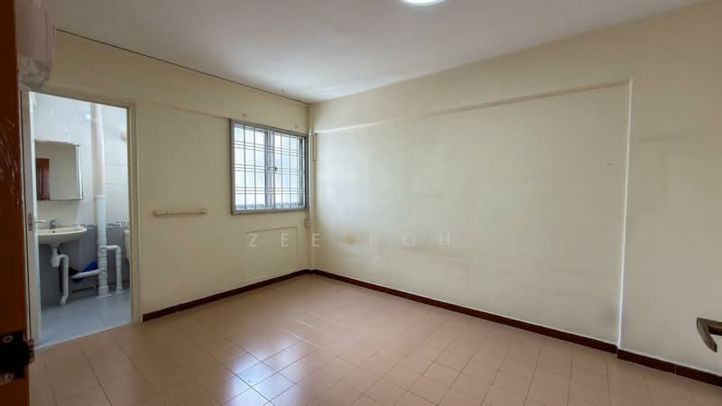 309 Shunfu Road, 309 Shunfu Road, 2 Bedrooms, 721 sqft, HDB Flat For Sale, by Zee Koh, 500116088 - Bathroom - PropertyGuru.com.sg
