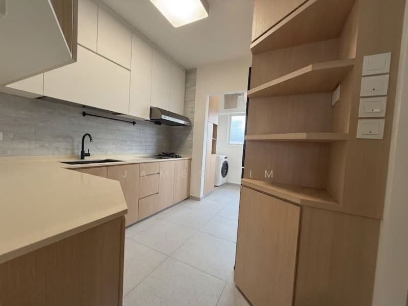 950 Hougang Street 91, 950 Hougang Street 91, 3 Bedrooms, 1,302 sqft, HDB Flat For Sale, by James Lim, 500116110 - Kitchen - PropertyGuru.com.sg