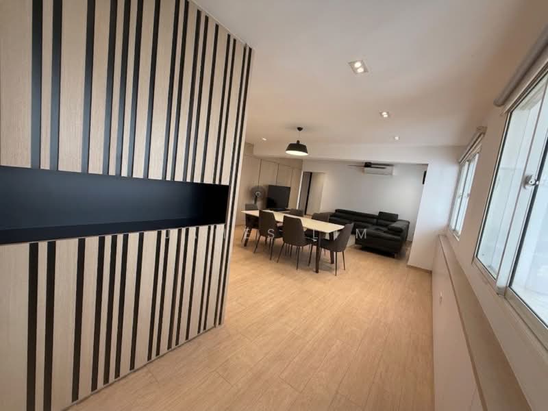 950 Hougang Street 91, 950 Hougang Street 91, 3 Bedrooms, 1,302 sqft, HDB Flat For Sale, by James Lim, 500116110 - Living Room - PropertyGuru.com.sg