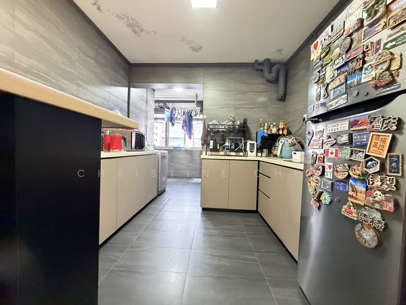 448 Hougang Avenue 10, 448 Hougang Avenue 10, Room Rental, 250 sqft, HDB Flat For Rent, by Christine Chin, 500116113 - Kitchen - PropertyGuru.com.sg