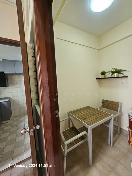 Summerdale, 6 Boon Lay Drive, Room Rental, 100 sqft, Condominium For Rent, by Catherine Koh, 500116114 - Dining Area - PropertyGuru.com.sg