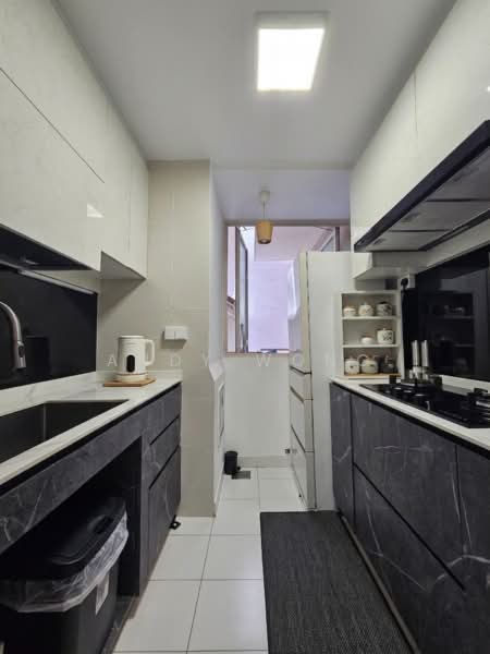 Watercolours, 25 Pasir Ris Link, 2 Bedrooms, 786 sqft, Executive Condominium For Sale, by Andy Wong, 500116115 - Kitchen - PropertyGuru.com.sg