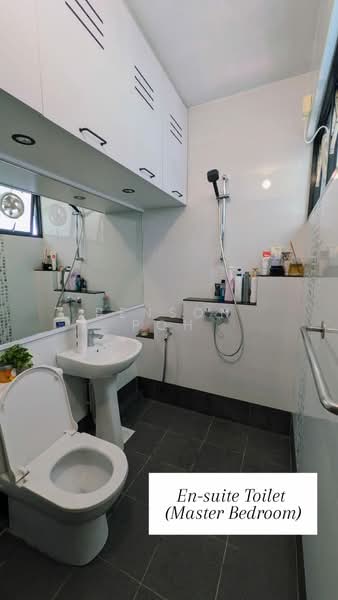 167 Bishan Street 13, 167 Bishan Street 13, 3 Bedrooms, 904 sqft, HDB Flat For Sale, by Benson Poh, 500116135 - Bathroom - PropertyGuru.com.sg