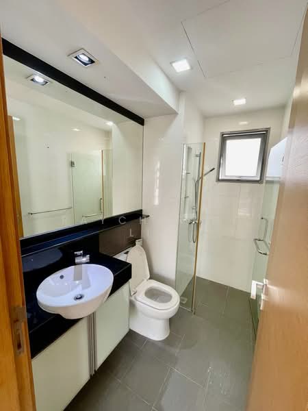 Poshgrove East, 335 East Coast Road, 3 Bedrooms, 1,227 sqft, Condominium For Rent, by Raycher MF Lim, 500116143 - Bathroom - PropertyGuru.com.sg