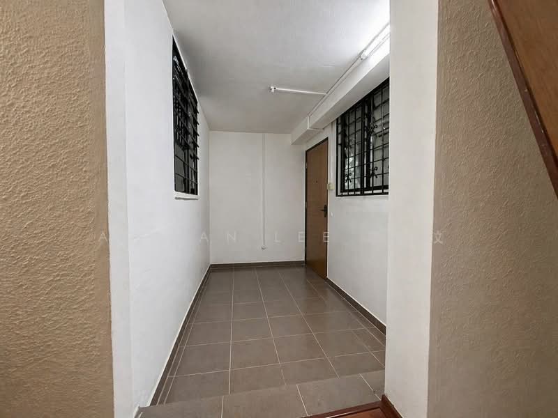 481 Jurong West Street 41, 481 Jurong West Street 41, 3 Bedrooms, 1,076 sqft, HDB Flat For Sale, by Adrian Lee 李俊汶, 500116151 - Entrance - PropertyGuru.com.sg