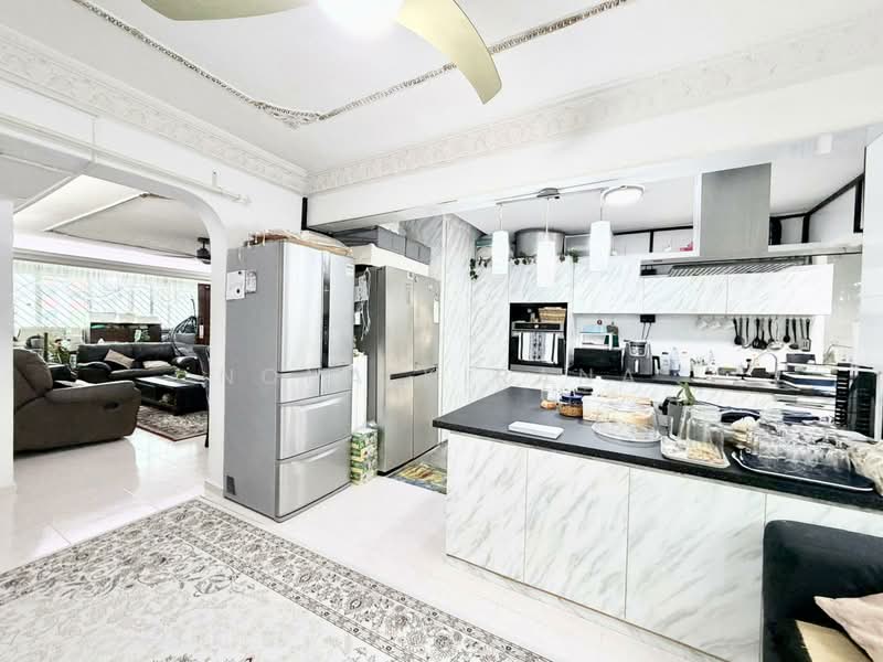 112 Bedok North Road, 112 Bedok North Road, 3 Bedrooms, 1,259 sqft, HDB Flat For Sale, by Nona Kirana, 500116185 - Kitchen - PropertyGuru.com.sg