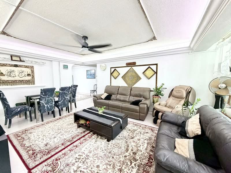 112 Bedok North Road, 112 Bedok North Road, 3 Bedrooms, 1,259 sqft, HDB Flat For Sale, by Nona Kirana, 500116185 - Living Room - PropertyGuru.com.sg