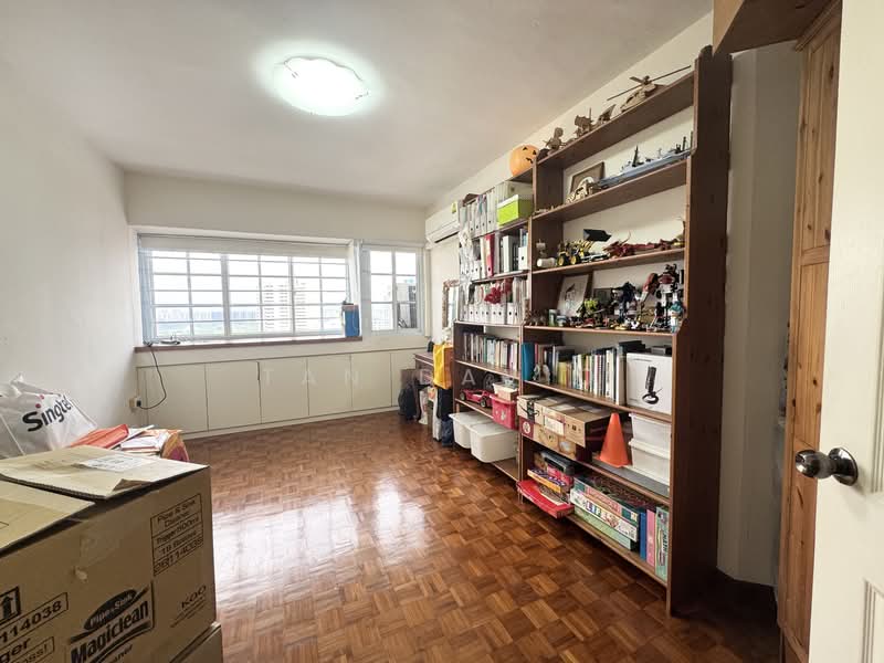 Ivory Heights, 122 Jurong East Street 13, 3 Bedrooms, 1,701 sqft, Condominium For Sale, by Tan David, 500116190 - Bedroom 2 - PropertyGuru.com.sg