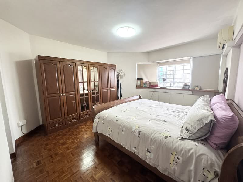 Ivory Heights, 122 Jurong East Street 13, 3 Bedrooms, 1,701 sqft, Condominium For Sale, by Tan David, 500116190 - Master Bedroom  - PropertyGuru.com.sg
