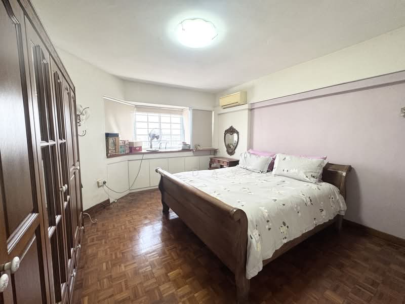 Ivory Heights, 122 Jurong East Street 13, 3 Bedrooms, 1,701 sqft, Condominium For Sale, by Tan David, 500116190 - Master Bedroom  - PropertyGuru.com.sg
