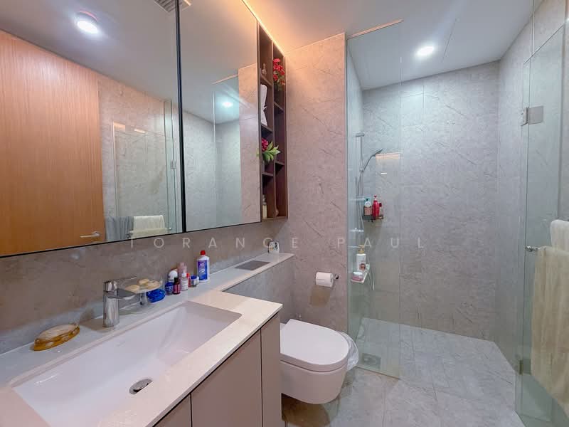 Verdale, 10 De Souza Avenue, 2 Bedrooms, 614 sqft, Condominium For Rent, by Torance Paul, 500116195 - Bathroom - PropertyGuru.com.sg