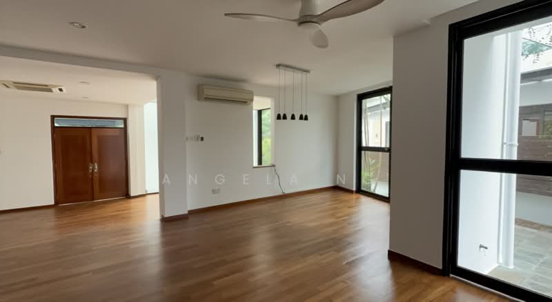 Modern Semi-D at Duchess Avenue Coronation Road, , 5 Bedrooms, 4,880 sqft, Semi-Detached House For Rent, by Angela Ng, 500116199 - Living Room - PropertyGuru.com.sg