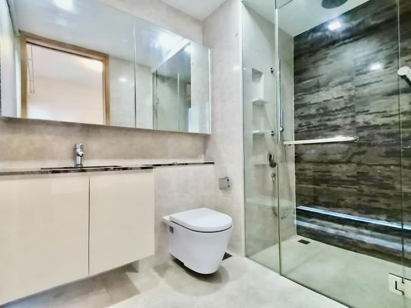 The Scala @ Lorong Chuan, 136 Serangoon Avenue 3, 3 Bedrooms, 904 sqft, Condominium For Rent, by Lynda Teo, 500116200 - Bathroom - PropertyGuru.com.sg