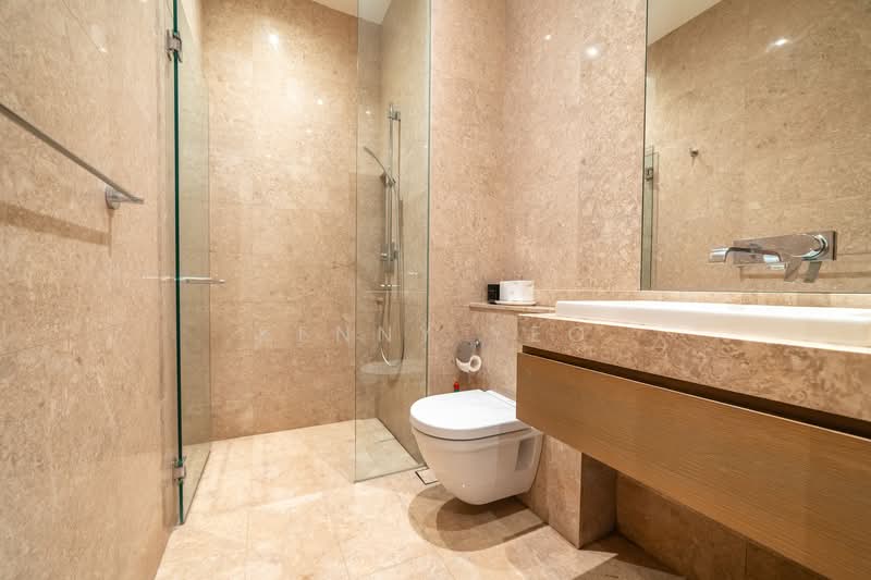 18 Anderson, , 3 Bedrooms, 1,335 sqft, Condominium For Sale, by Kenny Yeo, 500116210 - Bathroom - PropertyGuru.com.sg