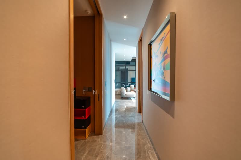 18 Anderson, , 3 Bedrooms, 1,335 sqft, Condominium For Sale, by Kenny Yeo, 500116210 - Corridor - PropertyGuru.com.sg