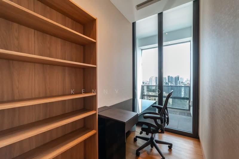 18 Anderson, , 3 Bedrooms, 1,335 sqft, Condominium For Sale, by Kenny Yeo, 500116210 - Study - PropertyGuru.com.sg