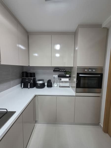 Blossom Residences, 30 Segar Road, 3 Bedrooms, 1,055 sqft, Executive Condominium For Sale, by Alan Liu, 500116229 - Kitchen - PropertyGuru.com.sg