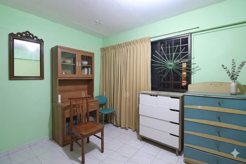 108 Bedok Reservoir Road, 108 Bedok Reservoir Road, 3 Bedrooms, 1,001 sqft, HDB Flat For Sale, by Bee 林美玲, 500116232 - Bedroom 3 (Original) - PropertyGuru.com.sg