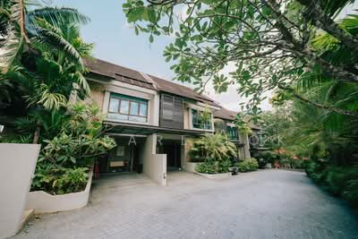 For Sale - Chancery Hill Walk